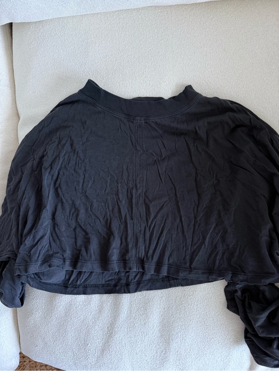 lululemon athletica Tops - lululemon athletica Black Long Sleeve Crop Top